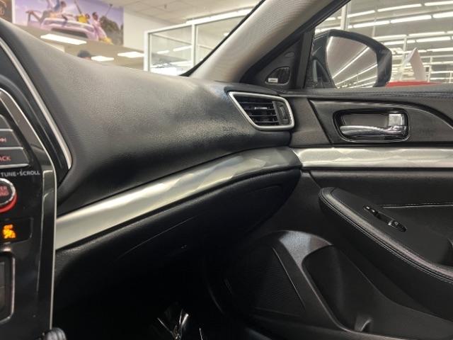 Nissan Maxima SR 3.5L 2017