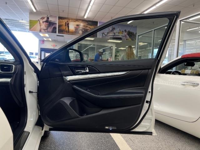 Nissan Maxima SR 3.5L 2017