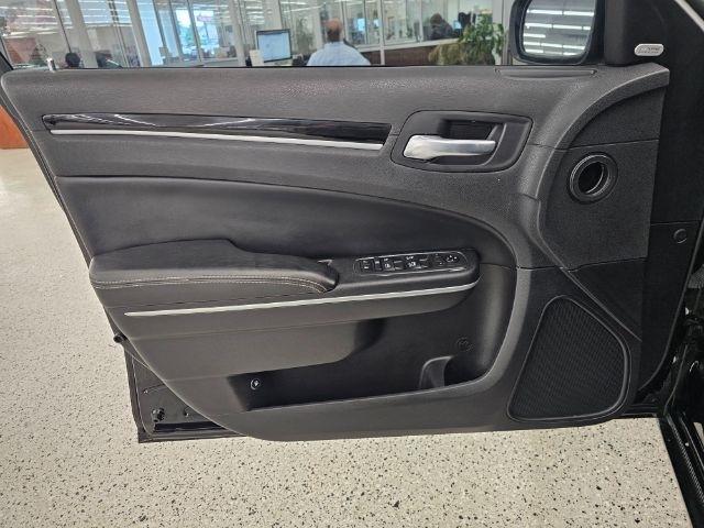 Chrysler 300 300S RWD 2021