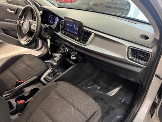 Kia Rio LX IVT 2022