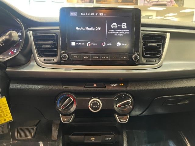 Kia Rio LX IVT 2022