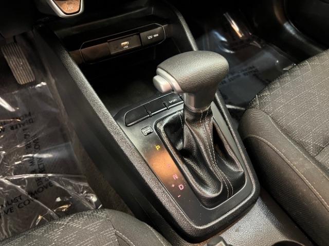 Kia Rio LX IVT 2022