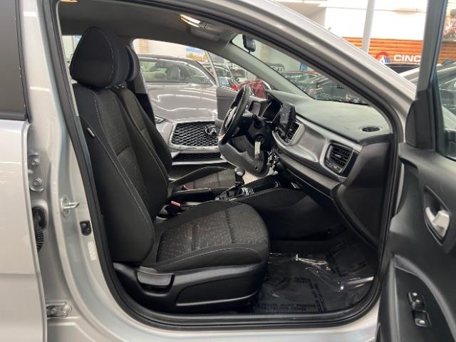 Kia Rio LX IVT 2022