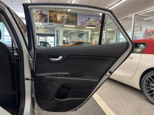 Kia Rio LX IVT 2022