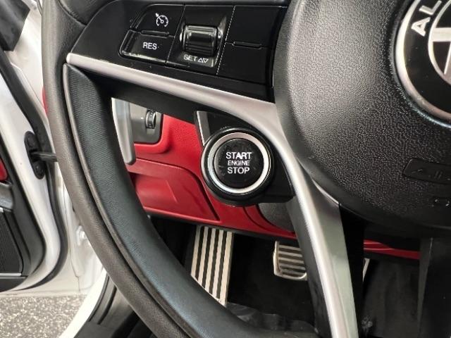 Alfa Romeo Giulia Ti Sport RWD 2019