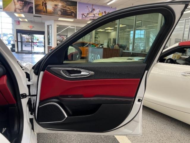 Alfa Romeo Giulia Ti Sport RWD 2019