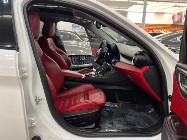 Alfa Romeo Giulia Ti Sport RWD 2019