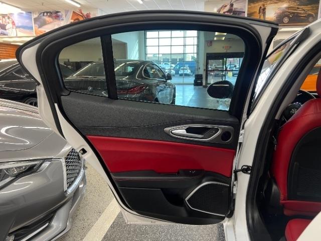 Alfa Romeo Giulia Ti Sport RWD 2019