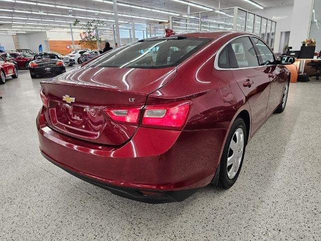Chevrolet Malibu 4dr Sdn LT w/1LT 2017
