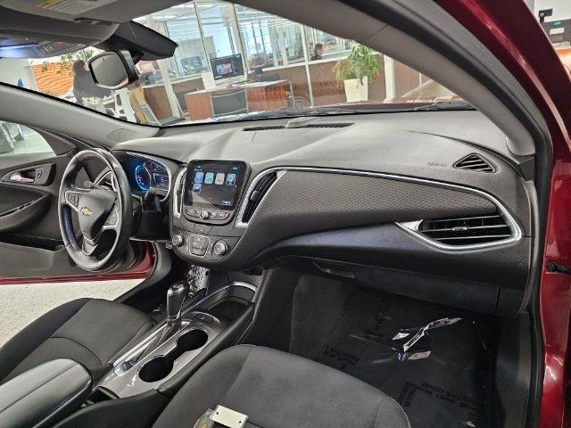 Chevrolet Malibu 4dr Sdn LT w/1LT 2017