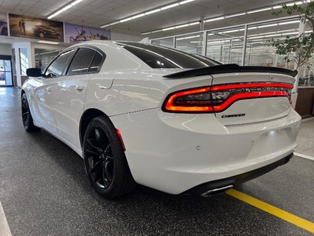 Dodge Charger SXT Plus RWD 2018