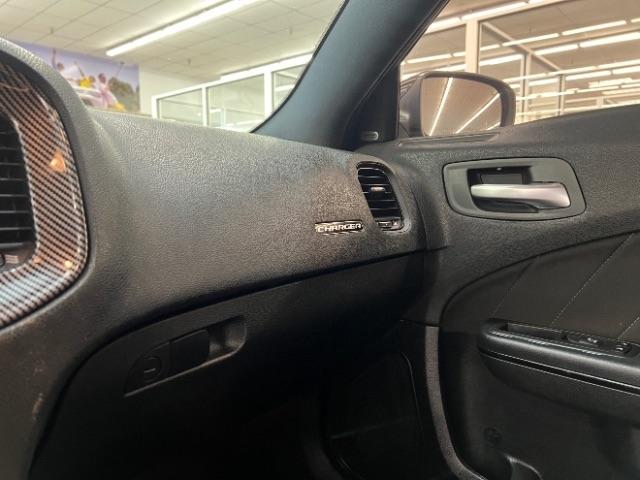 Dodge Charger SXT Plus RWD 2018