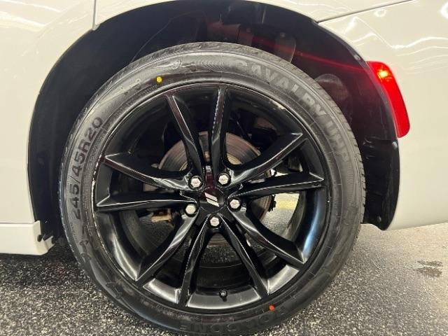 Dodge Charger SXT Plus RWD 2018