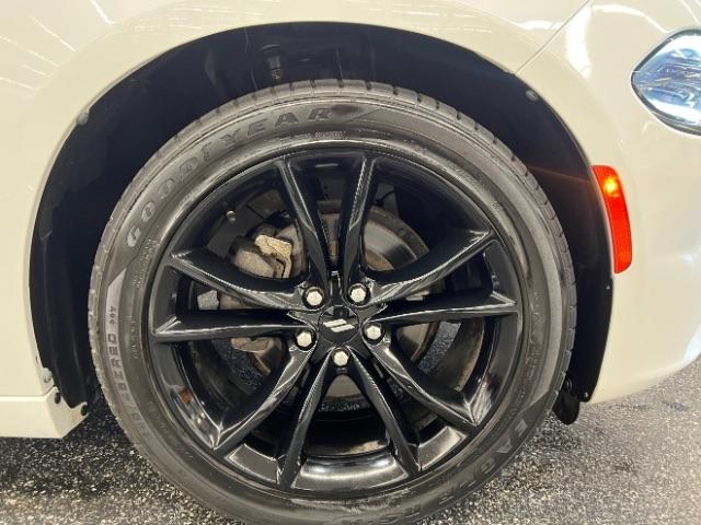 Dodge Charger SXT Plus RWD 2018