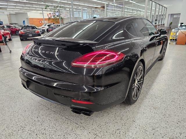 Porsche Panamera 4dr HB GTS 2015
