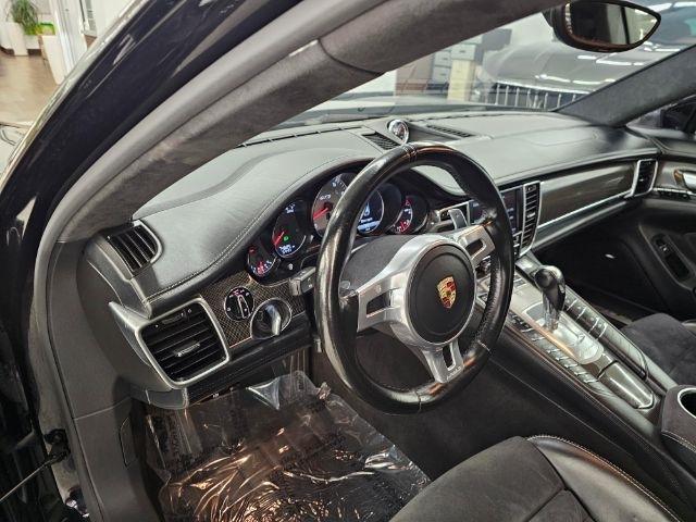 Porsche Panamera 4dr HB GTS 2015
