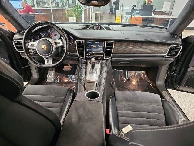 Porsche Panamera 4dr HB GTS 2015