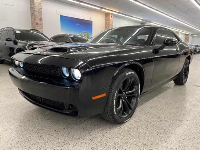 Dodge Challenger SXT RWD 2020