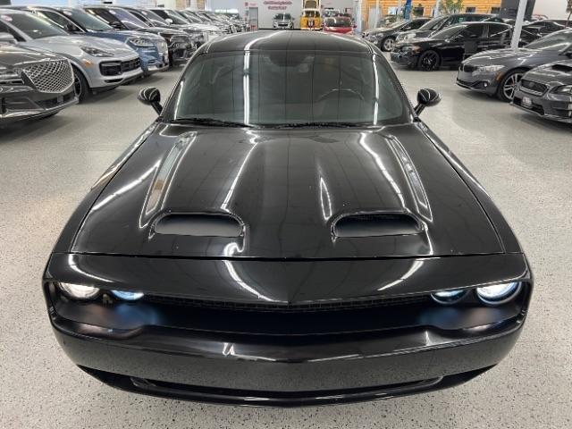 Dodge Challenger SXT RWD 2020
