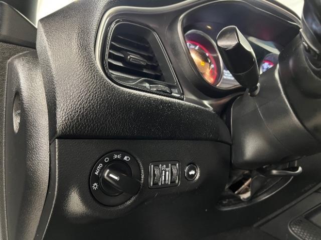 Dodge Challenger SXT RWD 2020