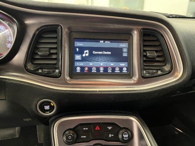 Dodge Challenger SXT RWD 2020