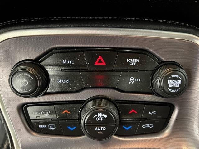 Dodge Challenger SXT RWD 2020