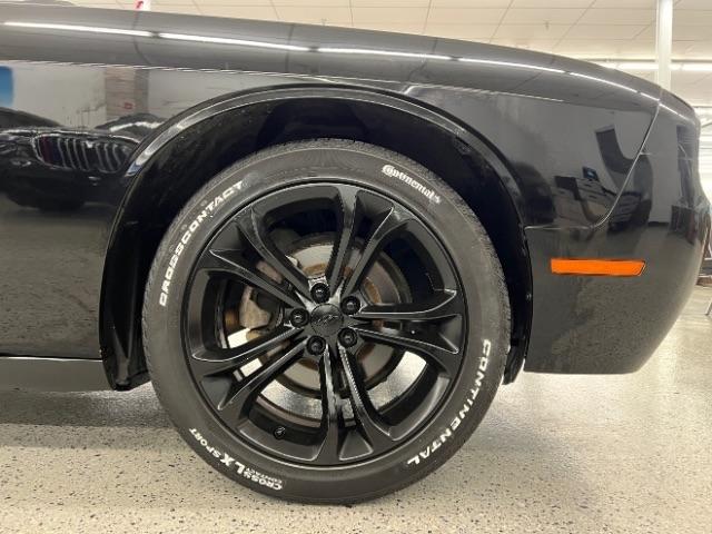 Dodge Challenger SXT RWD 2020