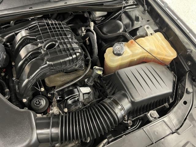 Dodge Challenger SXT RWD 2020