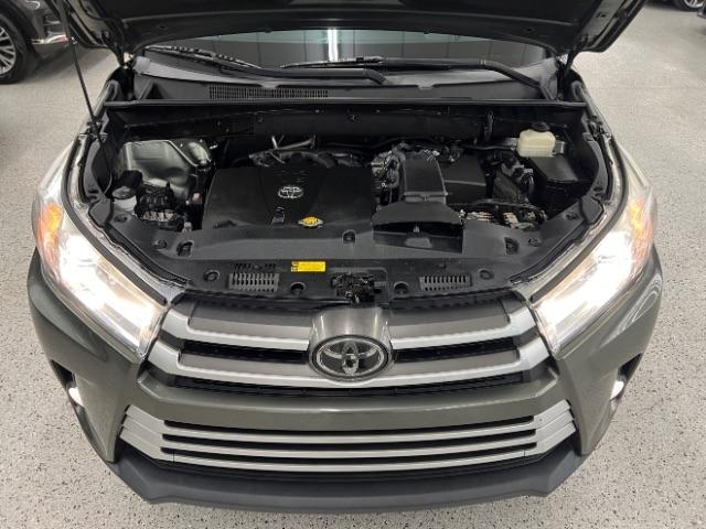 Toyota Highlander XLE V6 FWD (Natl) 2017