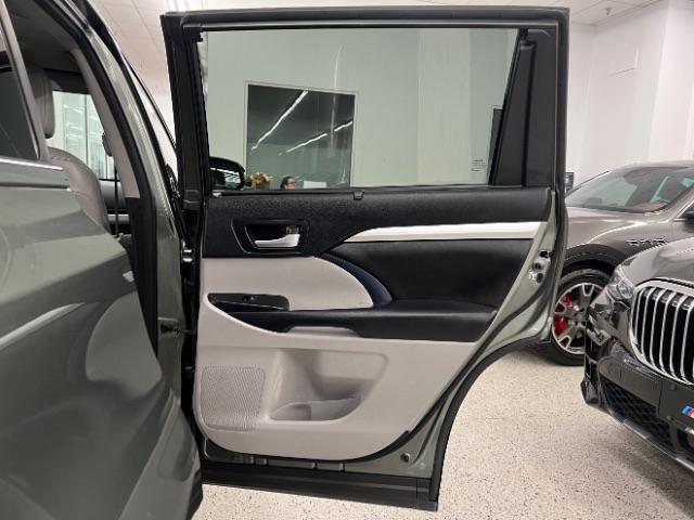 Toyota Highlander XLE V6 FWD (Natl) 2017