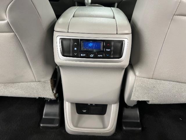 Toyota Highlander XLE V6 FWD (Natl) 2017