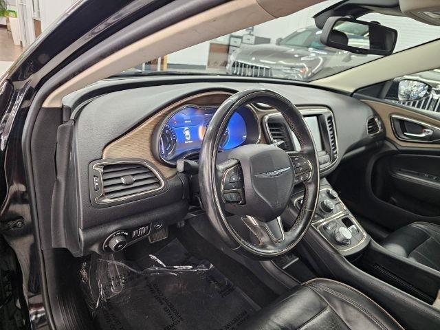 Chrysler 200 4dr Sdn C FWD 2015