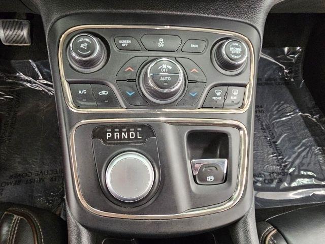 Chrysler 200 4dr Sdn C FWD 2015