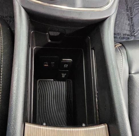 Chrysler 200 4dr Sdn C FWD 2015