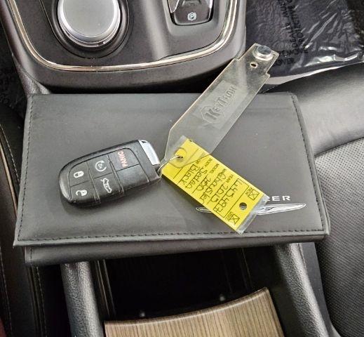 Chrysler 200 4dr Sdn C FWD 2015