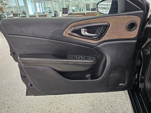 Chrysler 200 4dr Sdn C FWD 2015