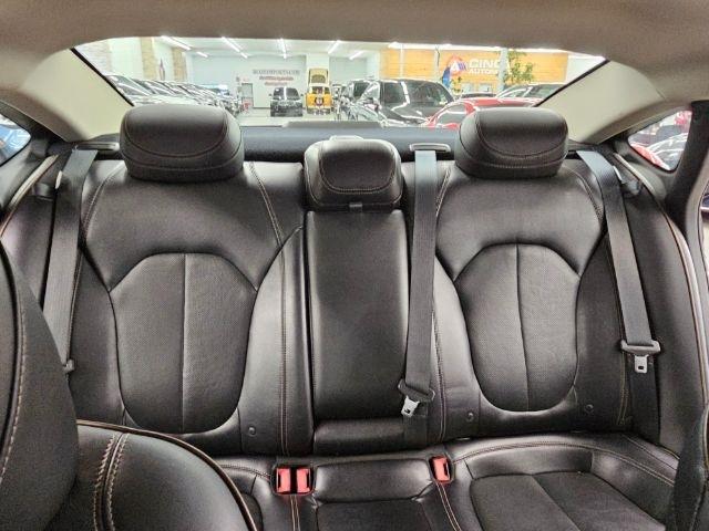 Chrysler 200 4dr Sdn C FWD 2015