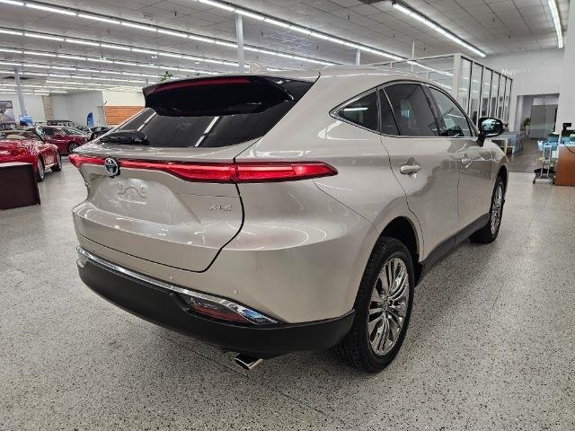 Toyota Venza Nightshade AWD (Natl) 2023