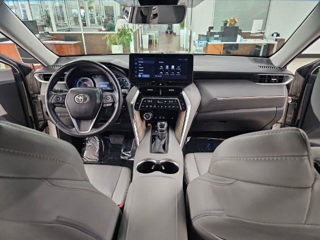Toyota Venza Nightshade AWD (Natl) 2023