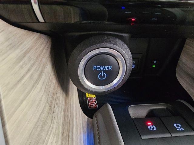 Toyota Venza Nightshade AWD (Natl) 2023