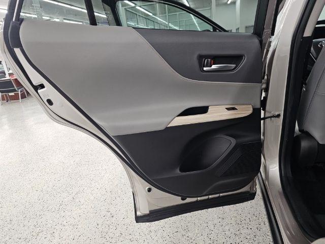 Toyota Venza Nightshade AWD (Natl) 2023