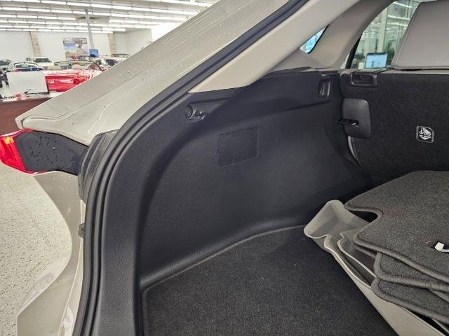 Toyota Venza Nightshade AWD (Natl) 2023