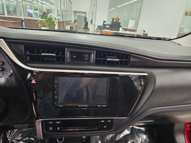 Toyota Corolla XLE CVT (Natl) 2018