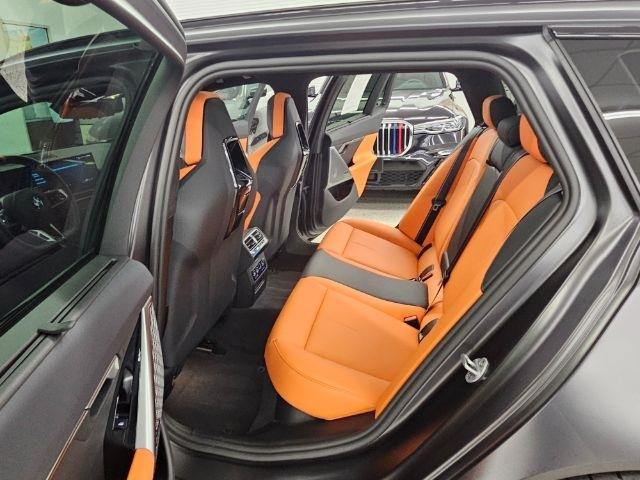 BMW M5 Touring 2025