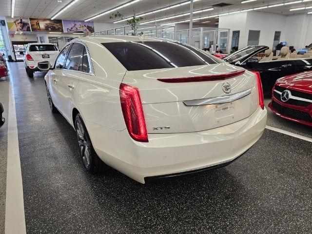 Cadillac XTS 4dr Sdn FWD 2013