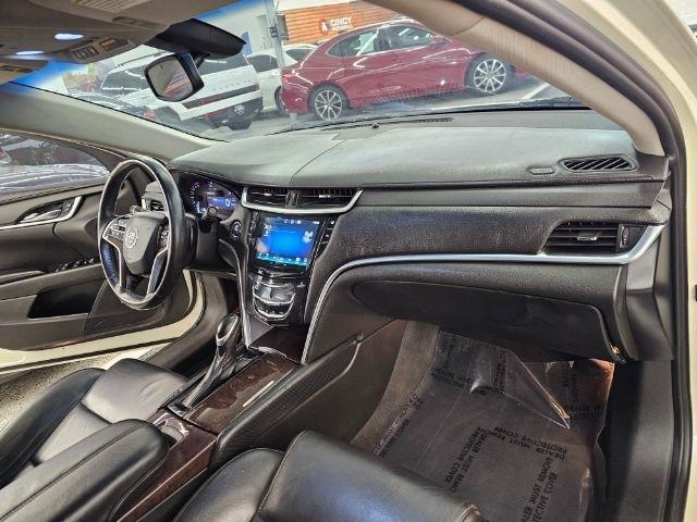 Cadillac XTS 4dr Sdn FWD 2013