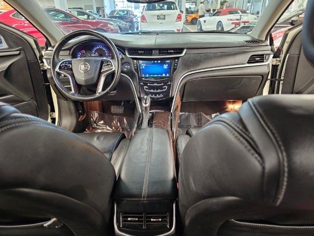 Cadillac XTS 4dr Sdn FWD 2013