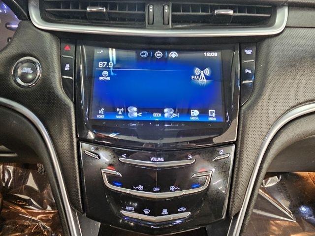 Cadillac XTS 4dr Sdn FWD 2013