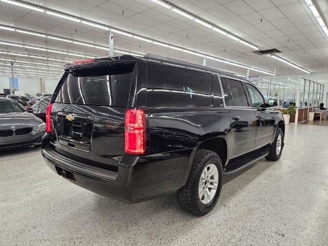 Chevrolet Suburban 4WD 4dr 1500 LT 2018