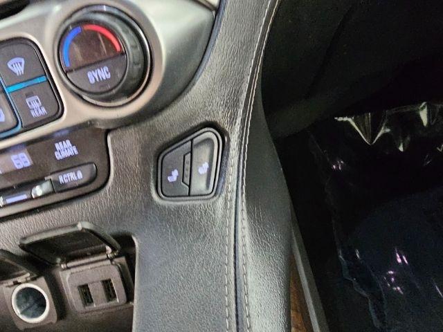 Chevrolet Suburban 4WD 4dr 1500 LT 2018